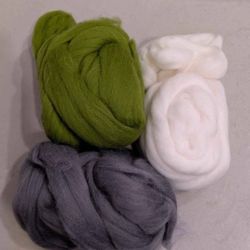 Pure wool yarn for felting 300g