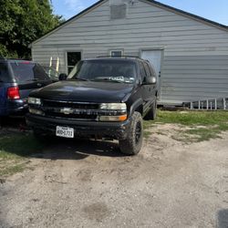 2002 Chevy Suburban 2500 