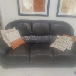 Set Of Black Leather Couches For Sale