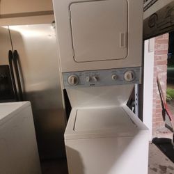 Kenmore Heavy Duty Stackable Washer & Dryer 