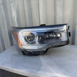 2017 2018 2019 GMC Acadia Halogen Headlight Headlamp Right Passenger Side RH USED ORIGINAL OEM