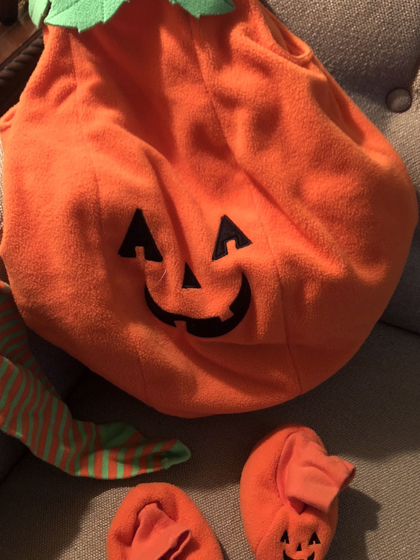 Children’s Place Pumpkin Costume 12-18mo