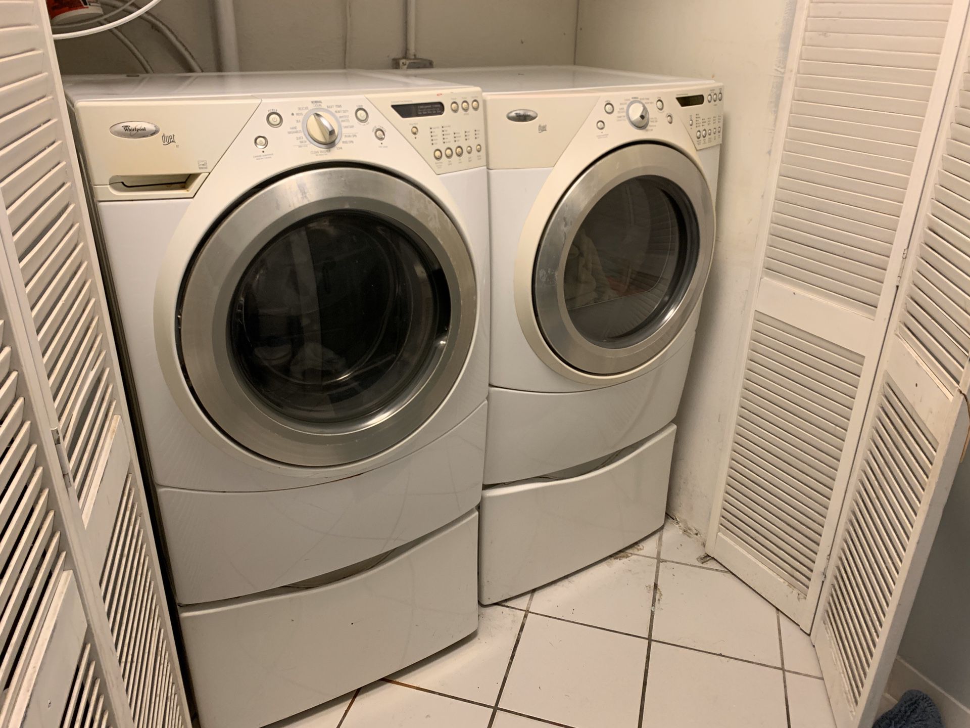 Whirlpool front loader washer/dryer