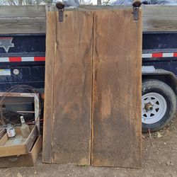 Barn Door Old