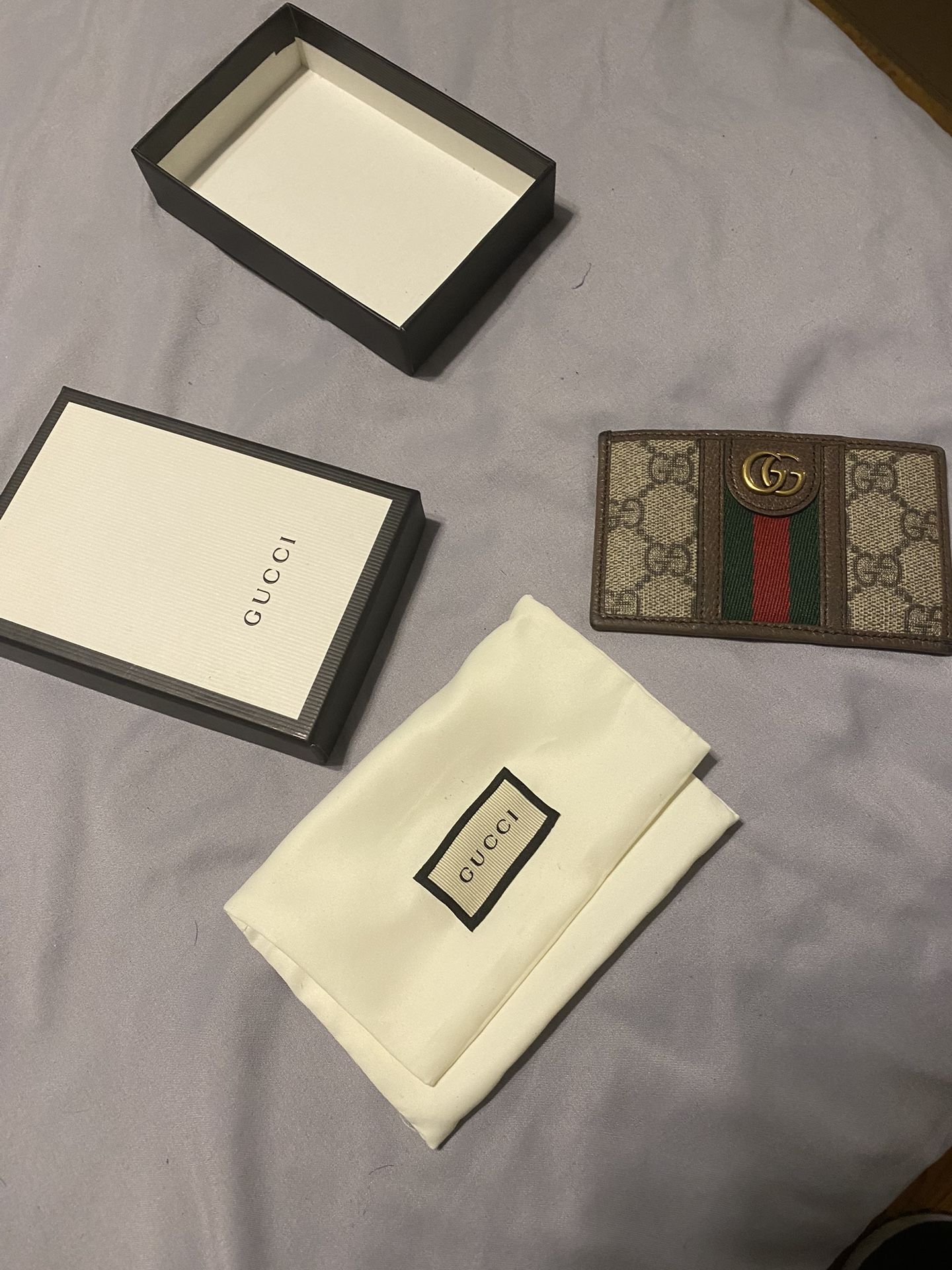 GUCCI CARD HOLDER