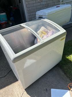yelera freezer