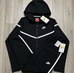Brand New Nike Tech Set Black Reflective Size Large