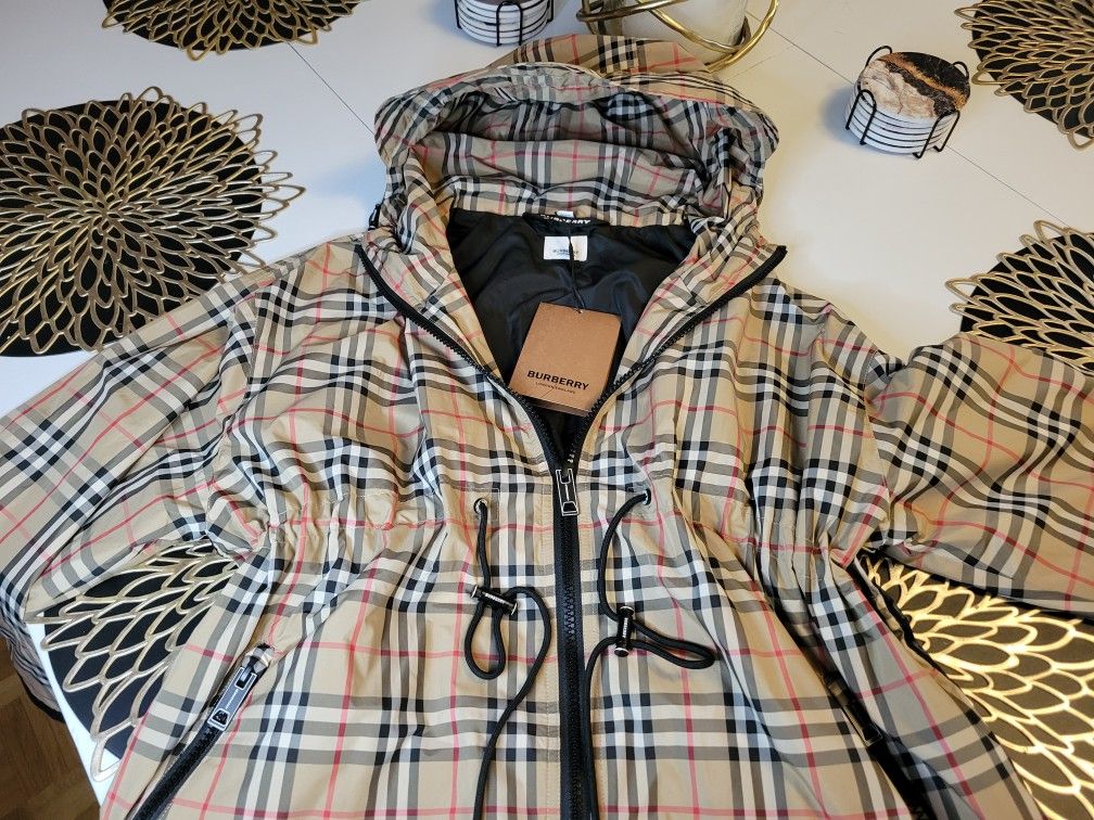 Hooded Jacket