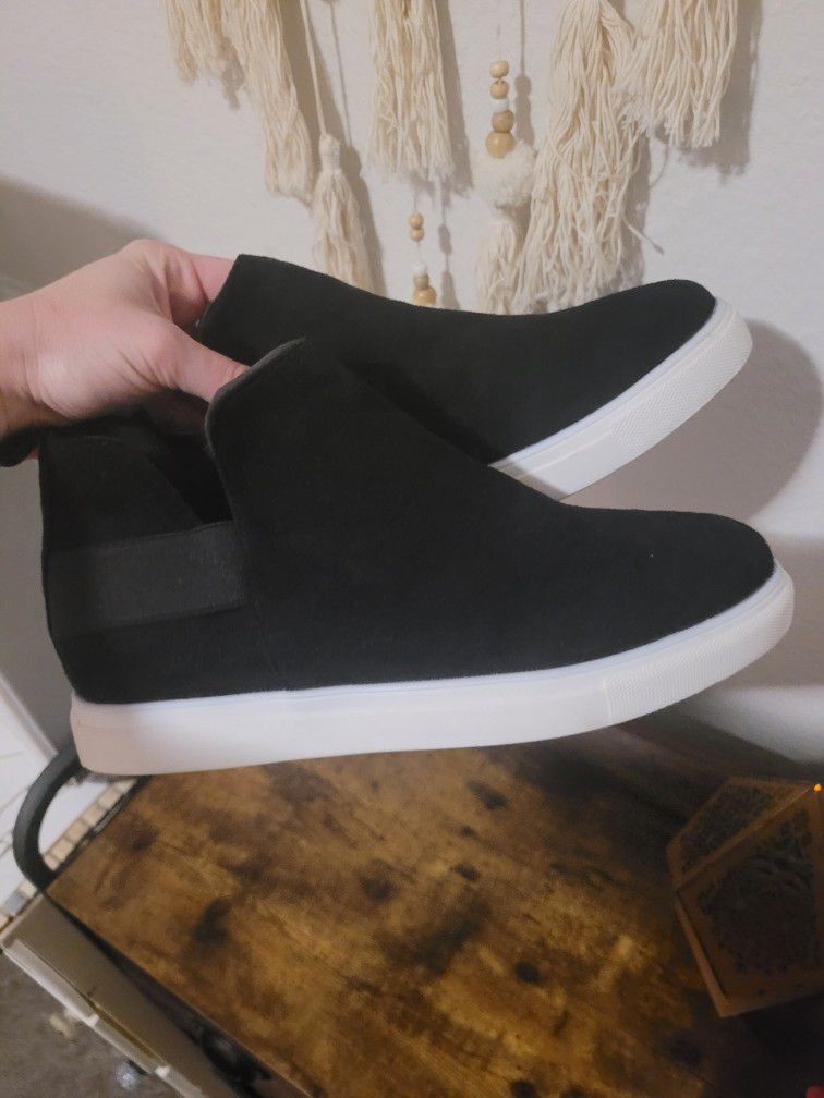 High Top Shoes/ BOOTIES