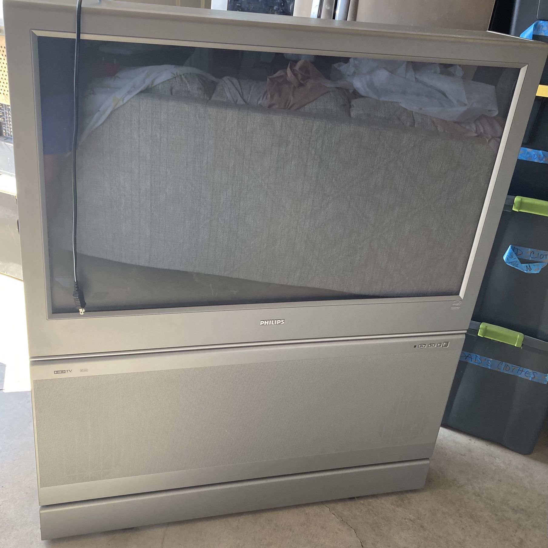 Philips 46PP9302 Epic 46" Digital Widescreen HDTV-Ready TV