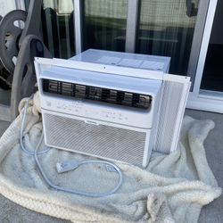 Window AC Unit