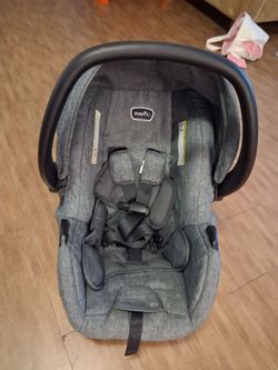Infant carseat with base