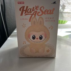 POP MART Have A Seat 