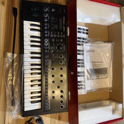 Roland, JdXI Keyboard Synth