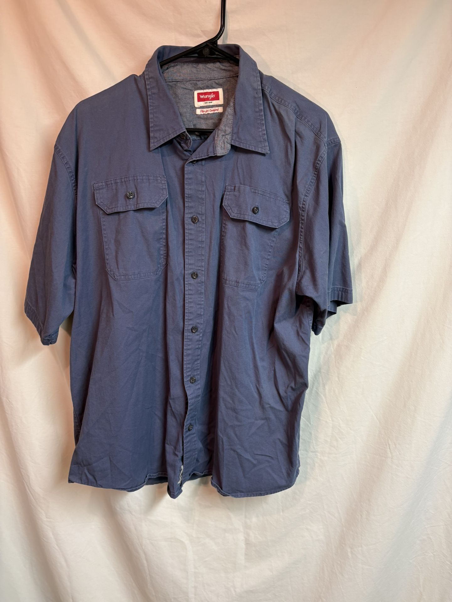 Men’s Wrangler Button Down Shirt