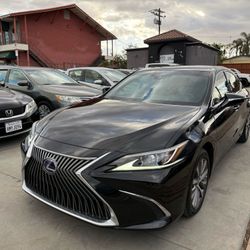 2020 Lexus ES 300h