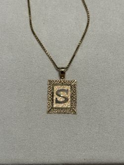 14k gold pendant