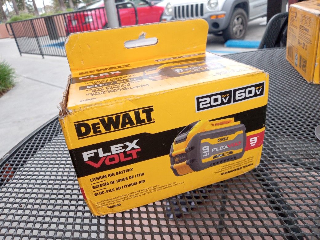 Dewalt DCB609 20v/60v Max 9.0Ah Lithium-Ion Battery