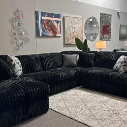 OM• $38 Initial • Brand New Midnight Madness Sectional With Chaise 