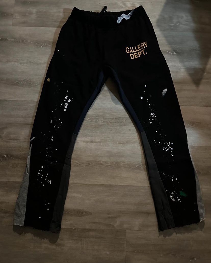 Gallery Dept Flared Pants Black Size S , M⬇️