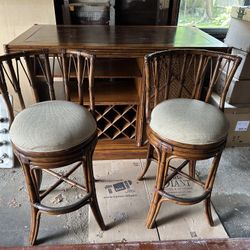 Tommy Bahama Hardwood Bar Set