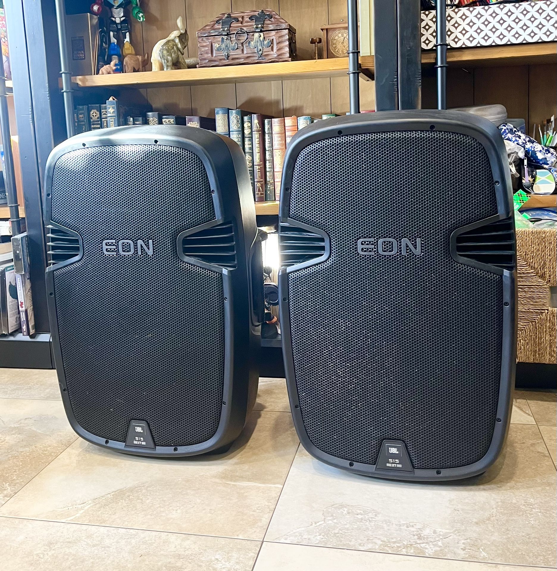(2) JBL EON 15” 🔈 625w Active/Powered PRO Speakers