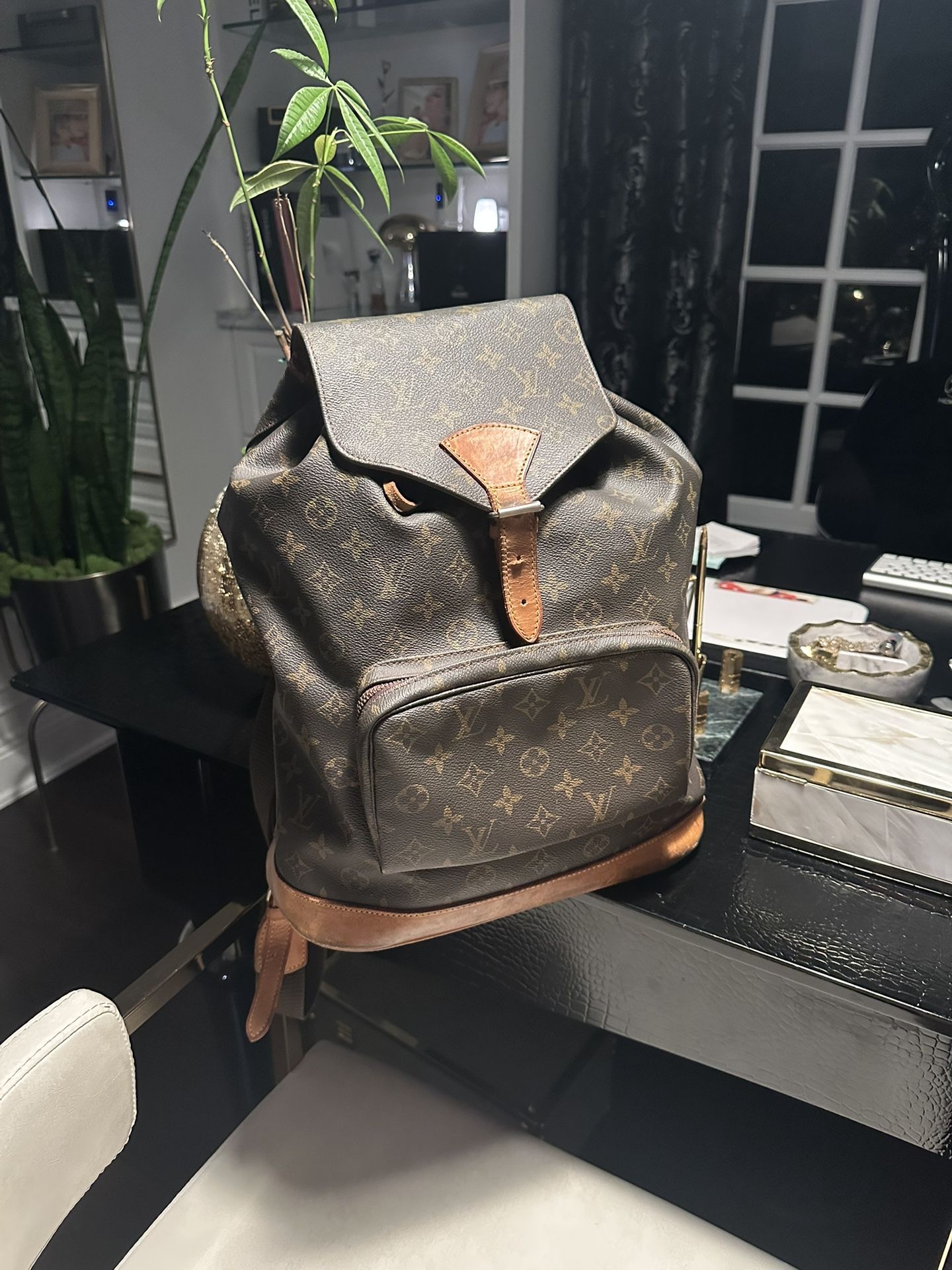 Louis Vouitton Backpack