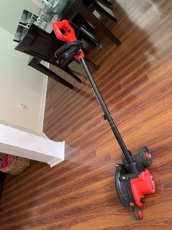 Black & Decker electric edger