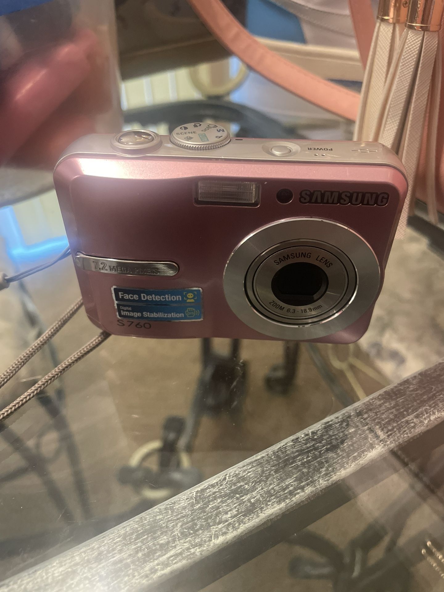 Samsung S760 7.2 Megapixel 