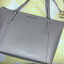 Michael Kor purse