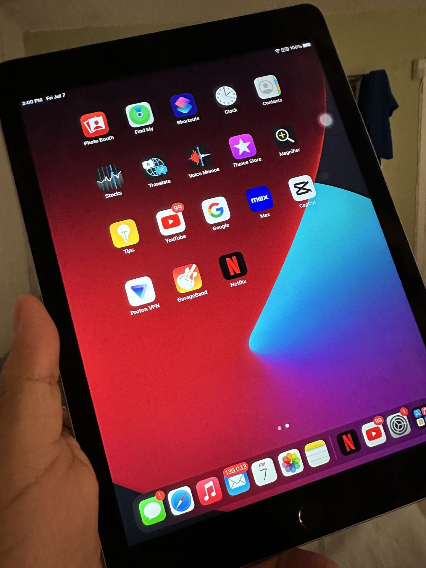 9.7” iPad Air 2 WiFi 16GB Good