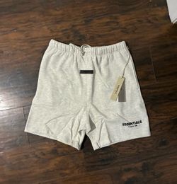 ESSENTIAL SHORTS