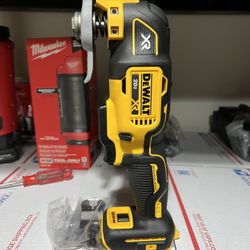 Dewalt 20v Oscillator Multitool TOOL ONLY