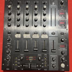 BEHRINGER  DJX750