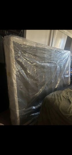 Queen Mattress Box