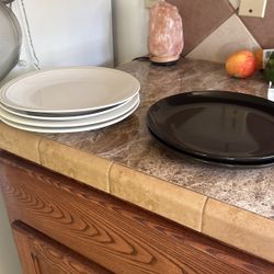 Set Of Plates | Dishware 