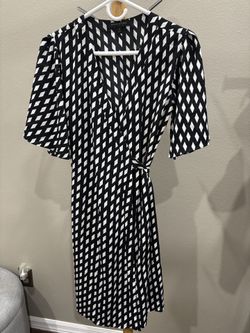 Banana Republic black and white wrap dress