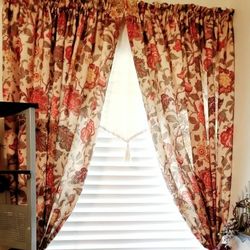 Floral Drapes 3 Panels 