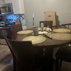 Wooden Table W Chairs 