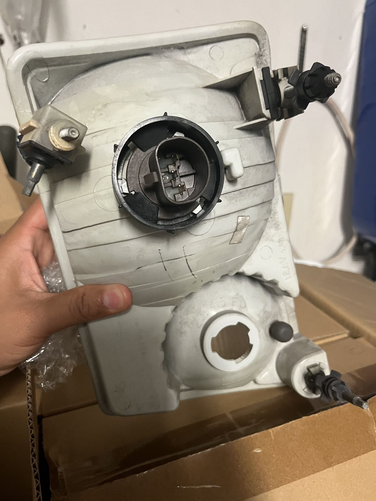 Ford Ranger 2011 Headlights
