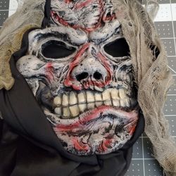 Vintage Easter Unlimited Fun World Gruesome mask Halloween Haunted House