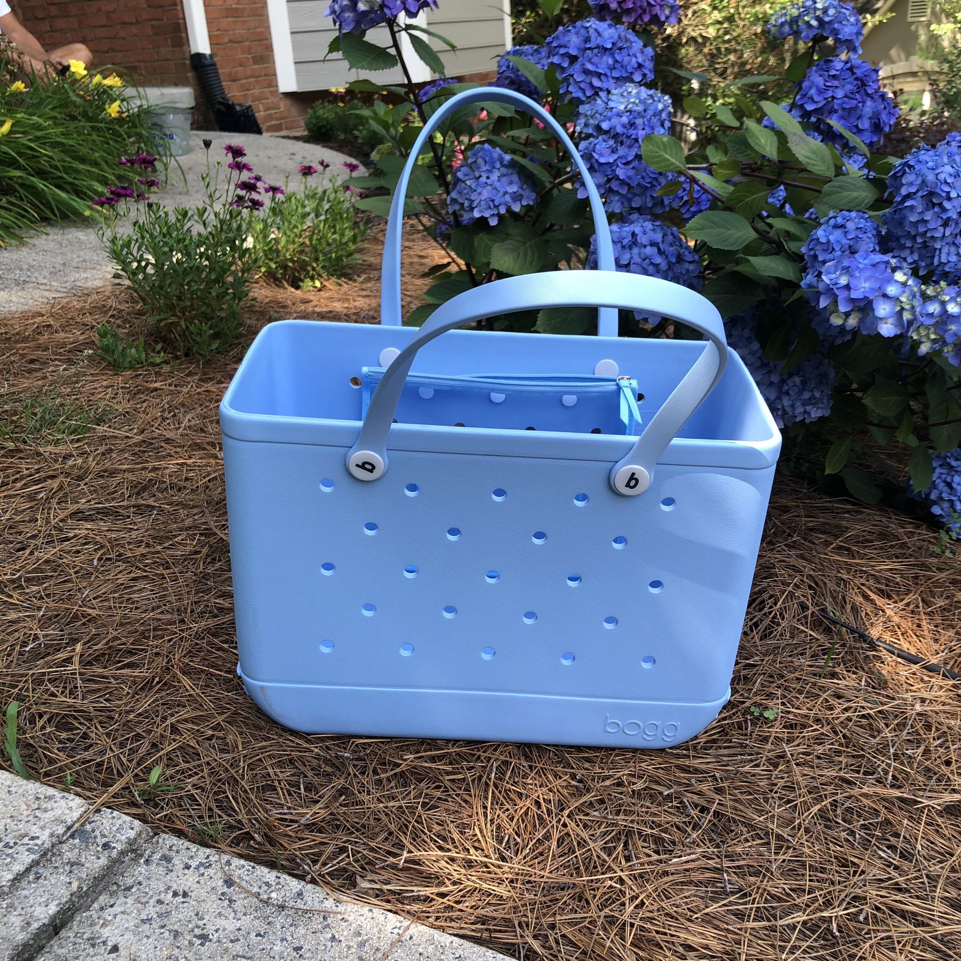 Bogg Bag for Sale in Lake Villa, IL - OfferUp