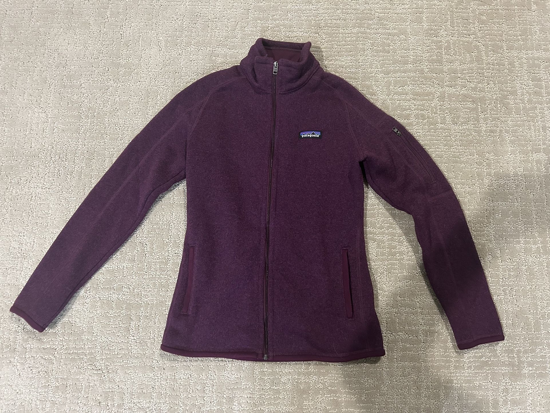 New Women’s Size XS Patagonia Sweater