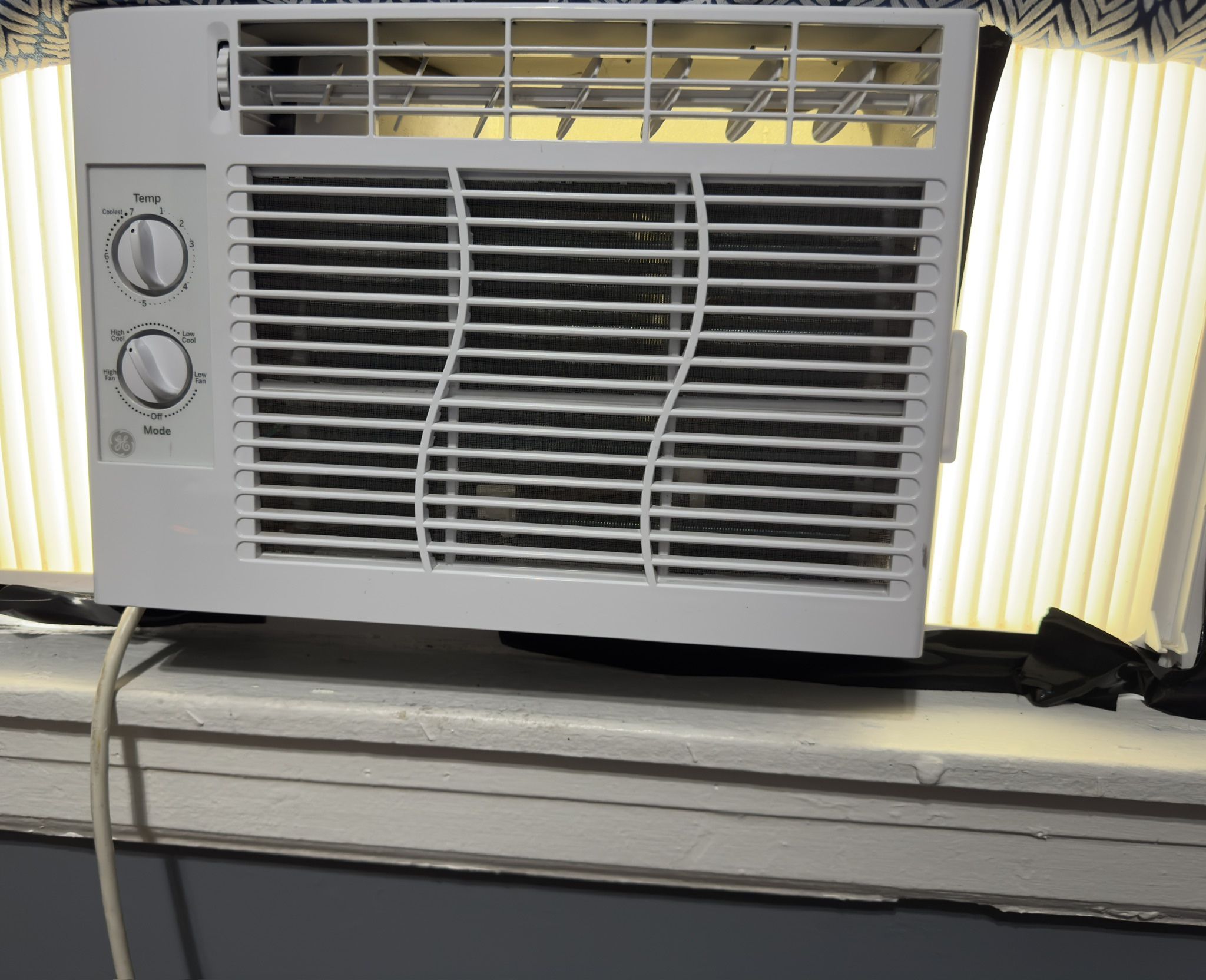 General Electric Ac window unit READ DESCRIPTION PLEASE