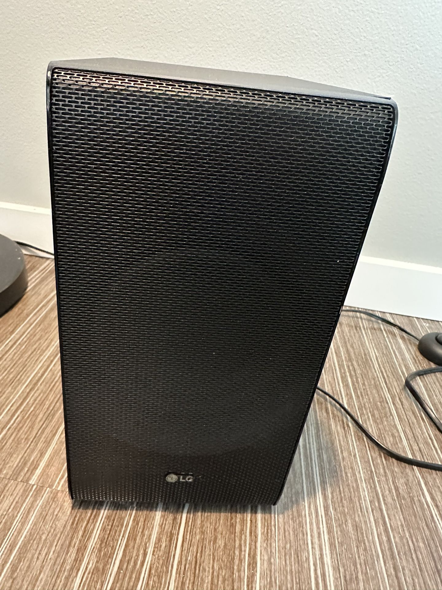 LG soundbar And Subwoofer