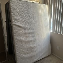 Full Sized Memory Foam Mattress 
