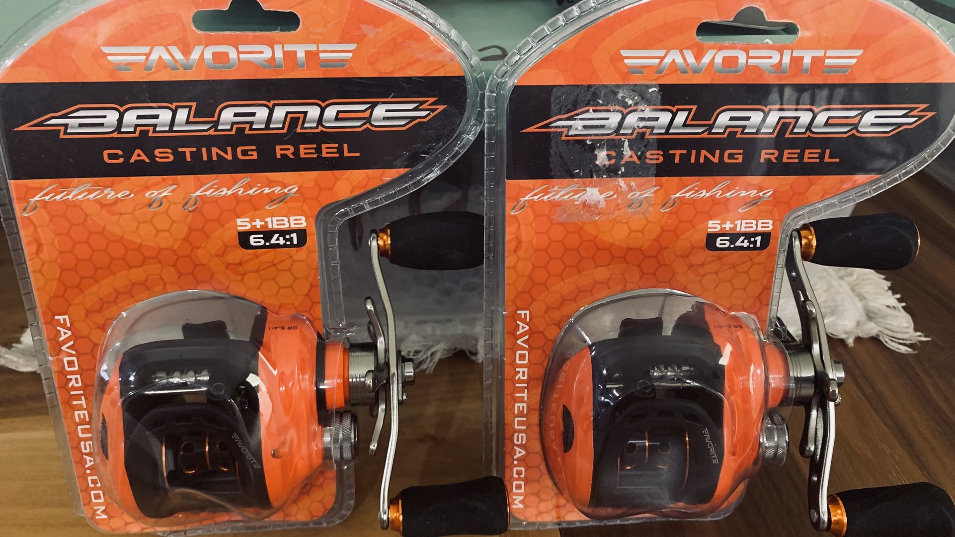 Lot Of (2) Favorite Balance Baitcasters, RH, 6.4:1