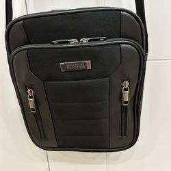 Kenneth Cole Reaction Single Compartment 12" Laptop/Tablet Case