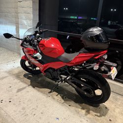 2021 Kawasaki Ninja 400 ABS