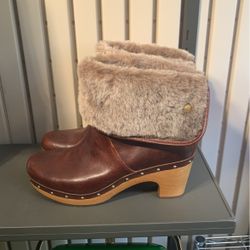 Brand New UGG Boots Size Womens 10